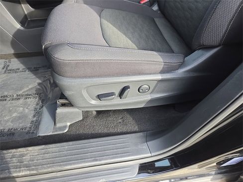 Certified 2024 Nissan Pathfinder SV image 32