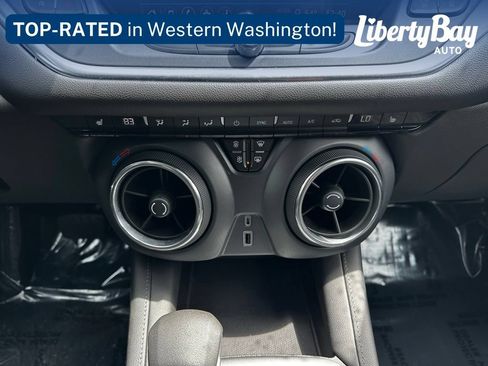 Used 2021 Chevrolet Blazer LT AWD/4WD image 25