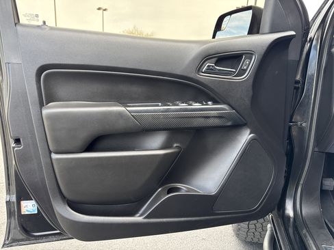 Used 2018 Chevrolet Colorado ZR2 image 15