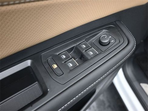 New 2026 Volkswagen Atlas Cross Sport SE image 13