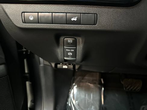 Used 2025 Nissan Murano SV AWD/4WD image 31