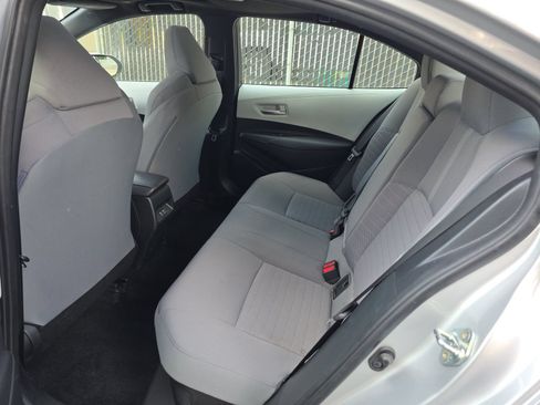 Used 2024 Toyota Corolla SE w/ SE Package FWD image 6