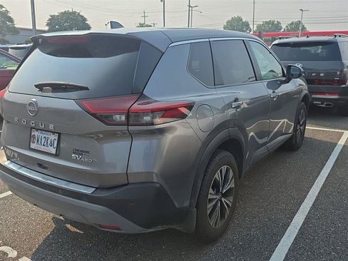 Used 2023 Nissan Rogue SV AWD/4WD image 9
