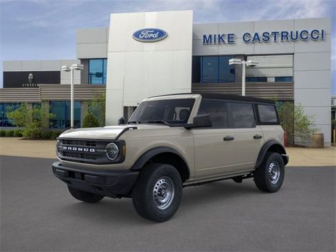 New 2025 Ford Bronco 4-Door image 1