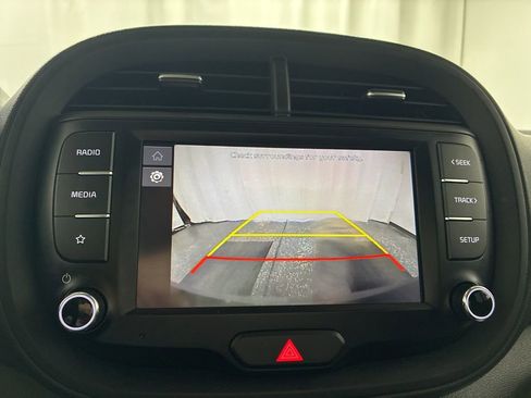 Used 2024 Kia Soul LX w/ Option Group 015 image 16