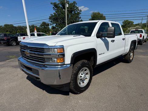 Used 2015 Chevrolet Silverado 3500 W/T w/ Snow Plow Prep Package AWD/4WD image 1
