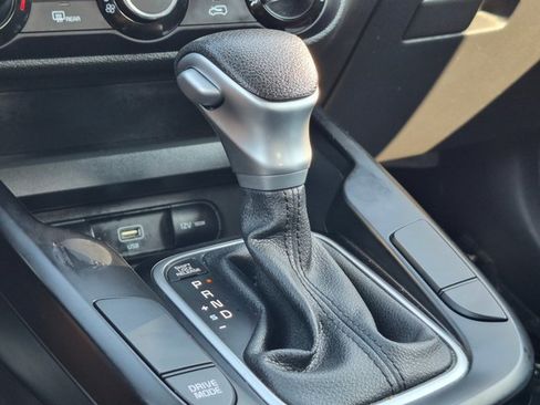 Used 2024 Kia Soul LX w/ Option Group 015 FWD image 8