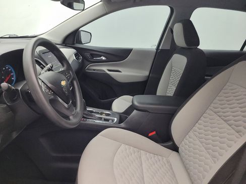 Used 2021 Chevrolet Equinox LS FWD image 17
