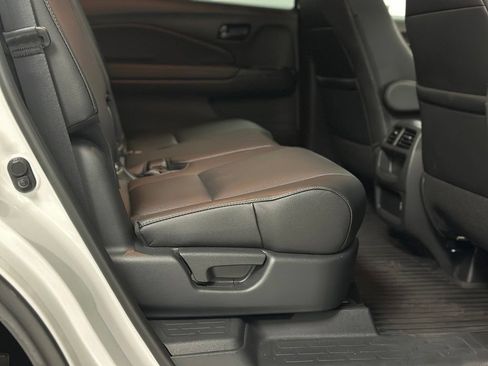 Used 2023 Honda Passport EX-L image 22