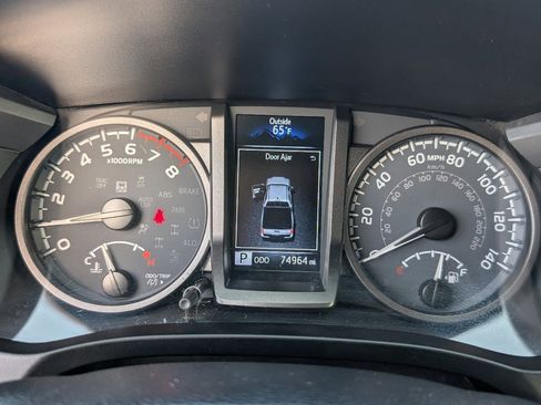 Used 2021 Toyota Tacoma TRD Sport w/ Technology Package RWD image 19