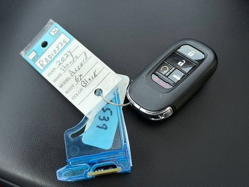 Used 2024 Honda Accord EX image 34