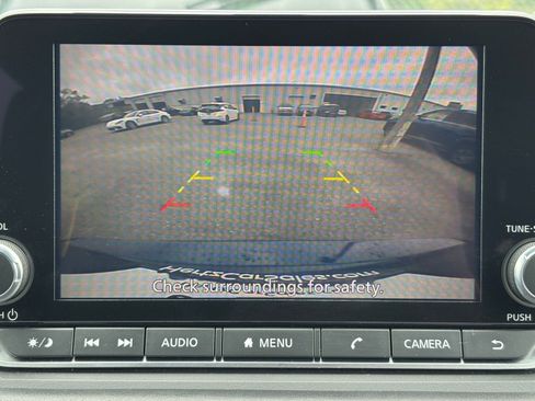 Used 2025 Nissan Rogue SV AWD/4WD image 25