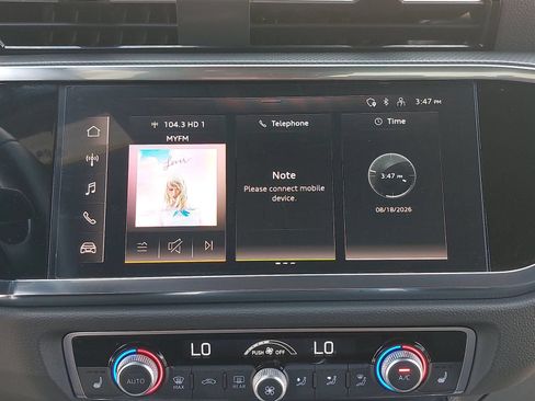 Certified 2025 Audi Q3 2.0T Premium w/ Convenience Package AWD/4WD image 23