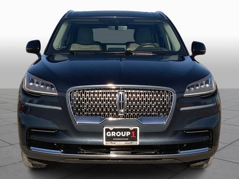 Used 2022 Lincoln Aviator Reserve w/ Equipment Group 201A image 3