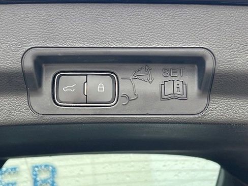 Used 2023 Ford Explorer XLT w/ Equipment Group 202A image 37