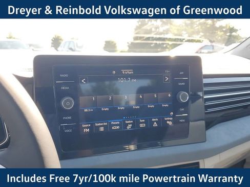 New 2025 Volkswagen Jetta SE image 29