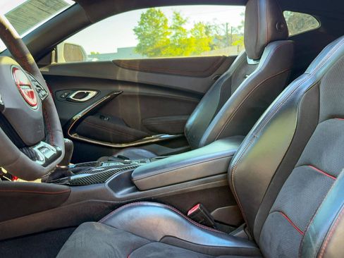 Used 2017 Chevrolet Camaro ZL1 RWD image 31
