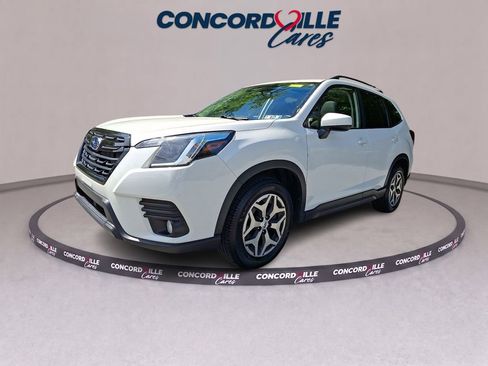 Certified 2023 Subaru Forester Premium AWD/4WD image 4