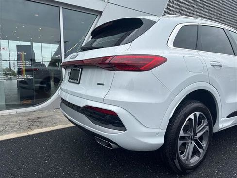 Certified 2025 Audi Q5 Premium w/ Premium Plus AWD/4WD image 6