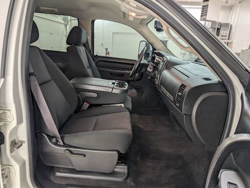 Used 2014 Chevrolet Silverado 2500 LT image 17