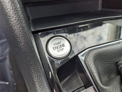 Certified 2023 Volkswagen Taos SE image 29