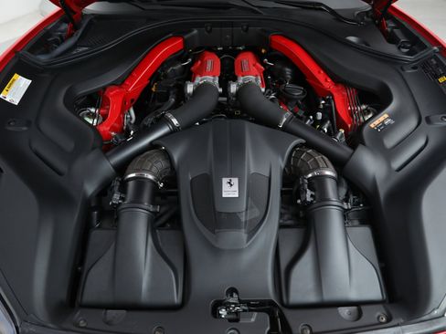 Certified 2023 Ferrari Portofino M image 36