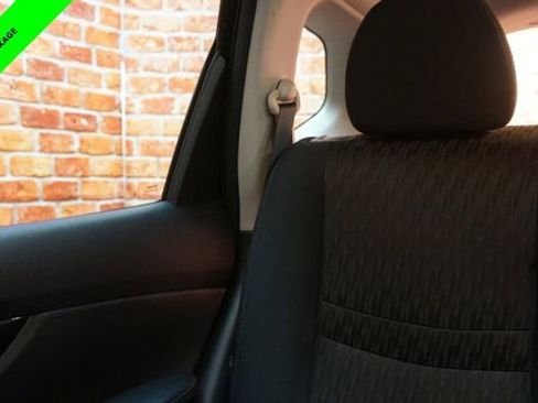 Used 2019 Nissan Rogue SV w/ Sun & Sound Touring Package image 56