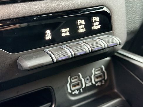 Used 2022 RAM 1500 Big Horn image 42