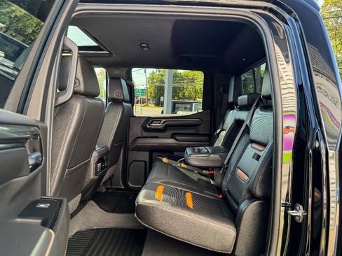 Used 2022 GMC Sierra 1500 AT4 w/ Technology Package image 15