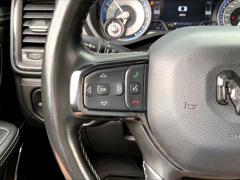 Used 2022 RAM 1500 Limited w/ Night Edition AWD/4WD image 17
