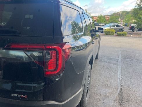 Used 2023 GMC Acadia AT4 w/ Technology Package AWD/4WD image 7