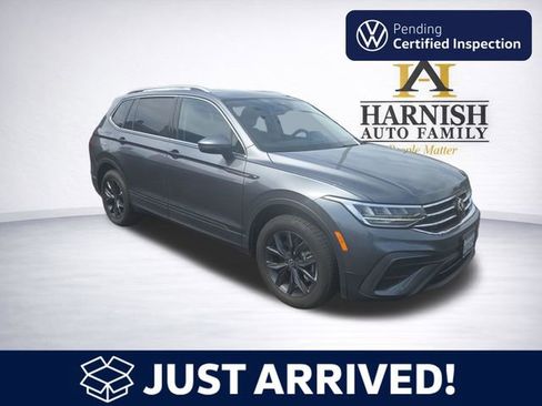 Certified 2023 Volkswagen Tiguan SE w/ Panoramic Sunroof Package AWD/4WD image 1
