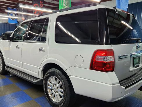 Used 2014 Ford Expedition XLT image 5