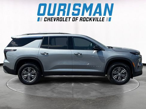 Used 2026 Chevrolet Traverse LT w/ Driver Confidence Package AWD/4WD image 7