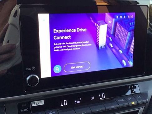 Used 2025 Toyota Camry SE image 22