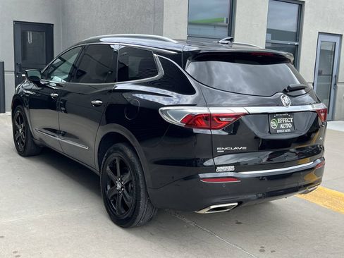 Used 2024 Buick Enclave Essence w/ Sport Touring Edition AWD/4WD image 8