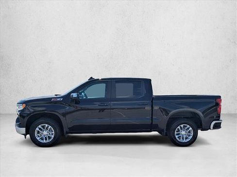Used 2023 Chevrolet Silverado 1500 LT w/ Z71 Off-Road Package AWD/4WD image 8