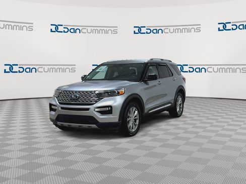 Used 2023 Ford Explorer Limited AWD/4WD image 5