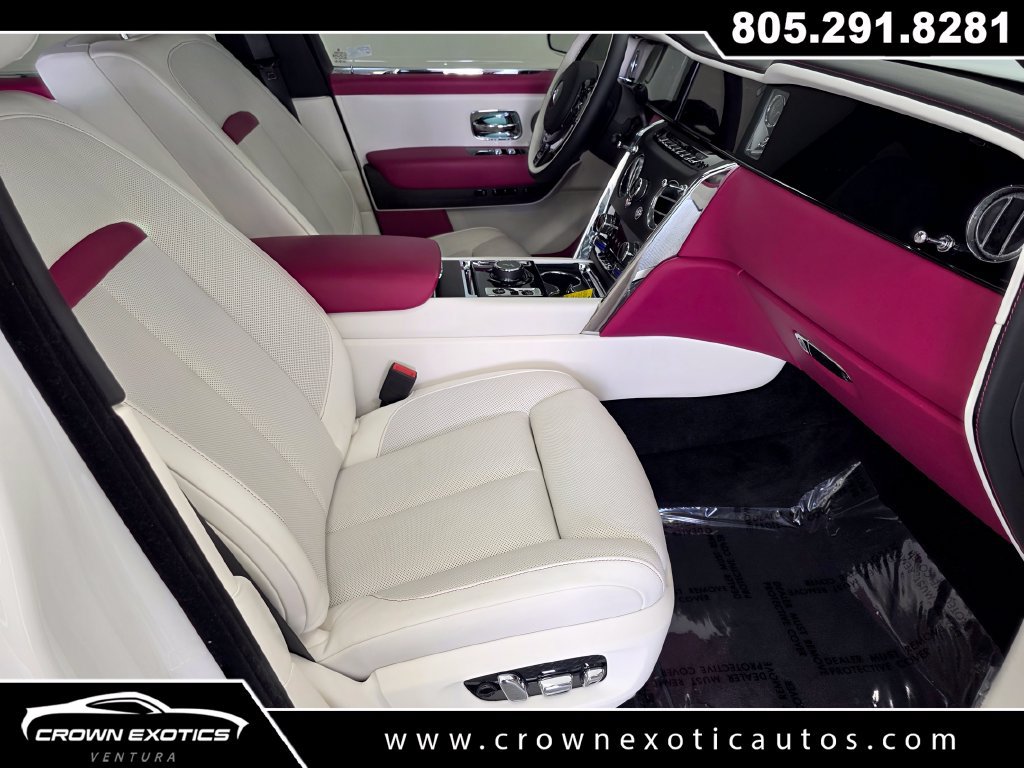 Used 2026 Rolls-Royce Cullinan AWD/4WD image 15