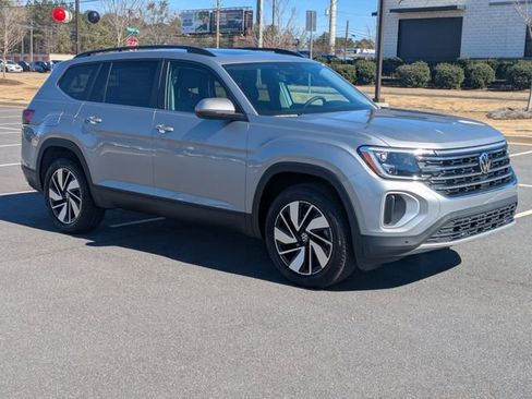 New 2026 Volkswagen Atlas SE FWD image 2
