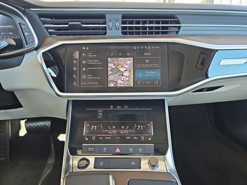 Used 2025 Audi A6 Premium Plus image 21