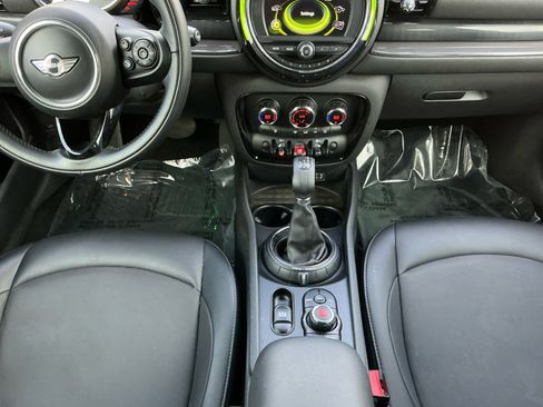 Used 2017 MINI Cooper Clubman image 9