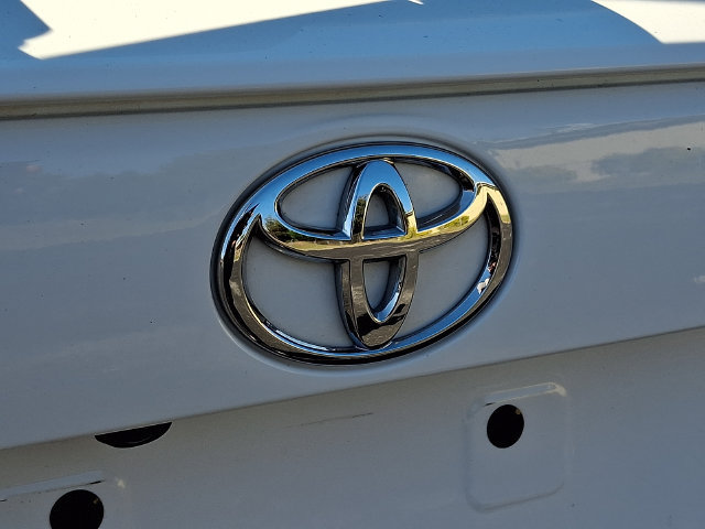 Used 2025 Toyota RAV4 XLE AWD/4WD image 29