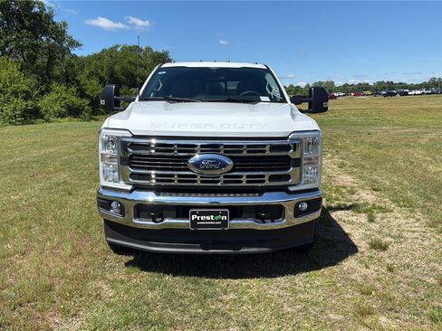 New 2026 Ford F350 XL w/ XL Chrome Package AWD/4WD image 8