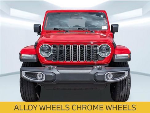 Used 2025 Jeep Wrangler Unlimited Sahara image 17