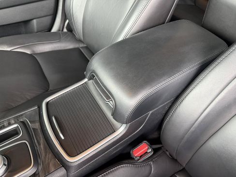 Used 2019 Chrysler 300 Touring L w/ Quick Order Package 2EF RWD image 22