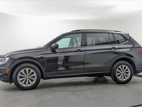 Used 2018 Volkswagen Tiguan S FWD image 3