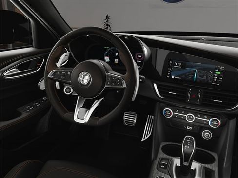 New 2025 Alfa Romeo Giulia image 18