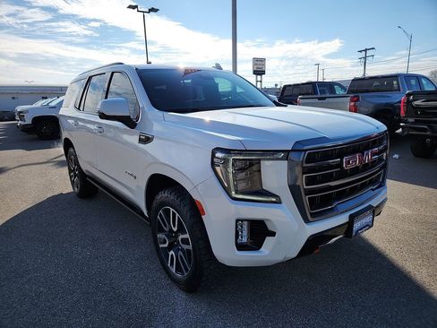 Used 2023 GMC Yukon AT4 w/ AT4 Premium Plus Package image 2