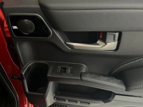 Used 2025 Toyota 4Runner Limited image 53